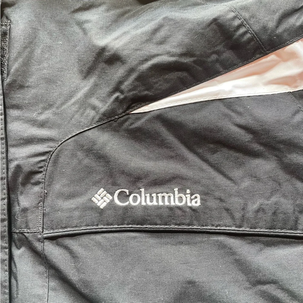 Women's Columbia Jacket With Removeable Hood Size Medium‎